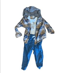 Fall/Winter Hooded Flannel Outfit